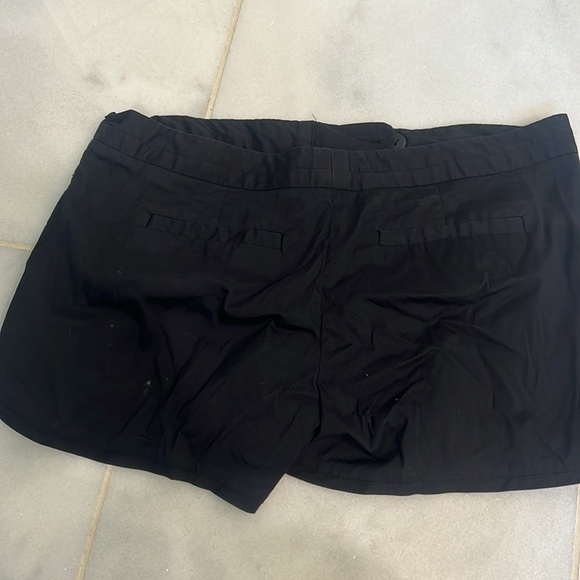 Black Tibi shorts size 0 - Picture 3 of 3